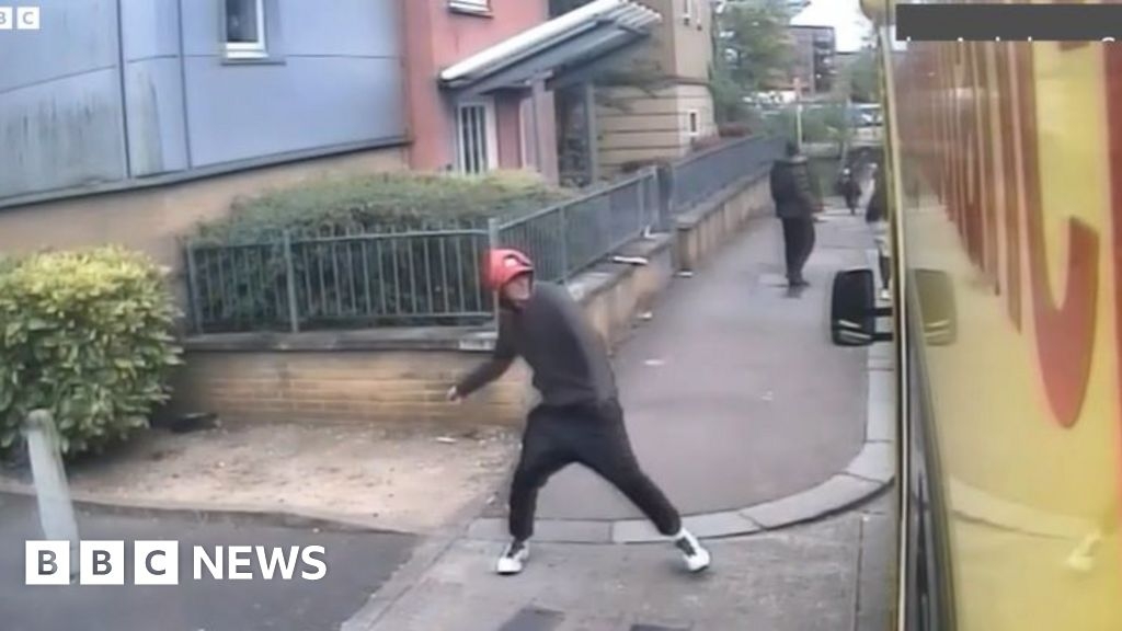 Thief breaks into ambulance and steals paramedics' belongings
