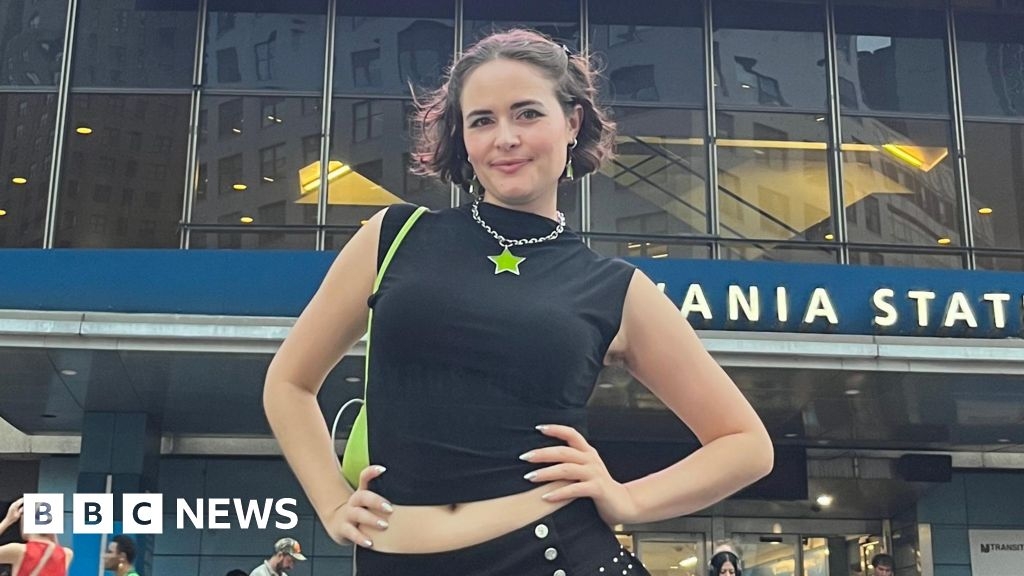 Charli XCX Apple dance creator sues Roblox over emote