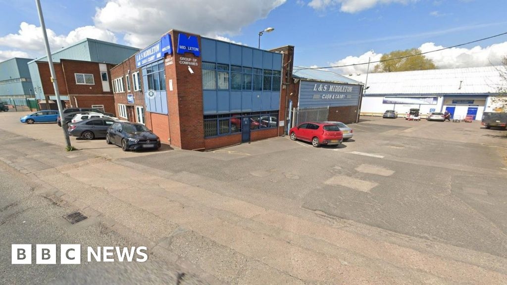 Four-storey extension to Wolverhampton warehouse approved