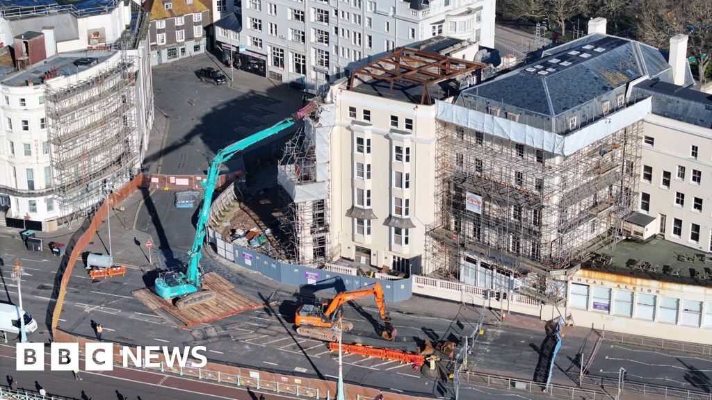 Brighton: Further demolition work continues at Royal Albion Hotel