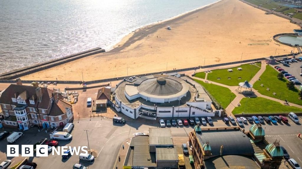 Estate agents market Gorleston Ocean Room without a guide price