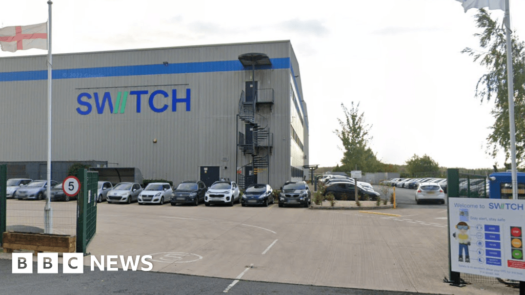 Sherburn-in-Elmet bus factory to be closed by Indian owners