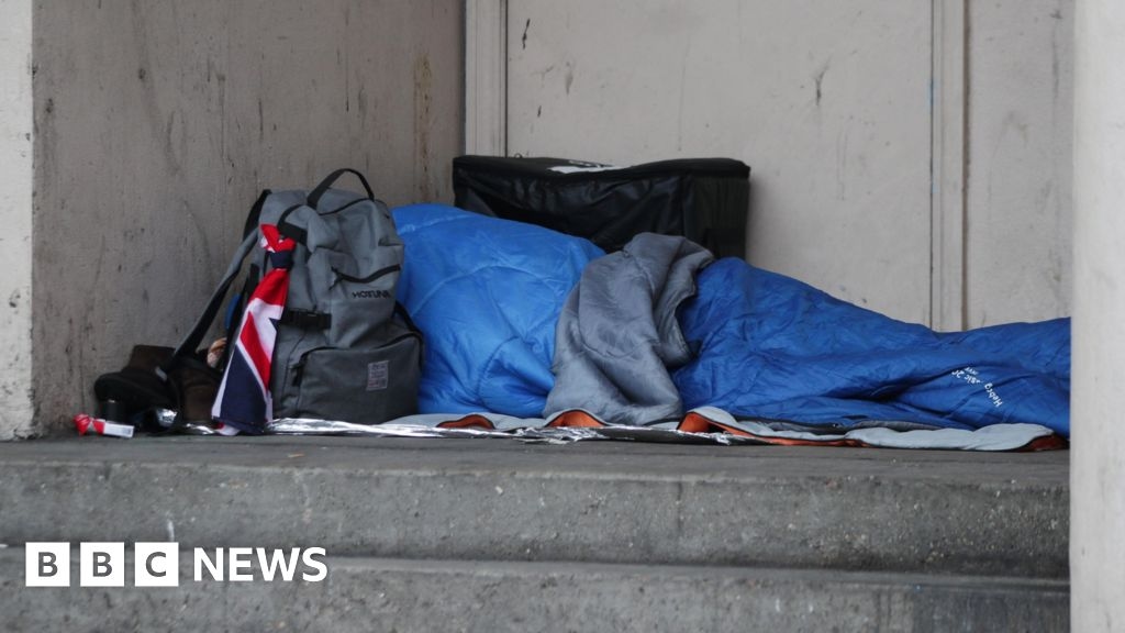 Hundreds of women sleeping rough in Bristol, census finds