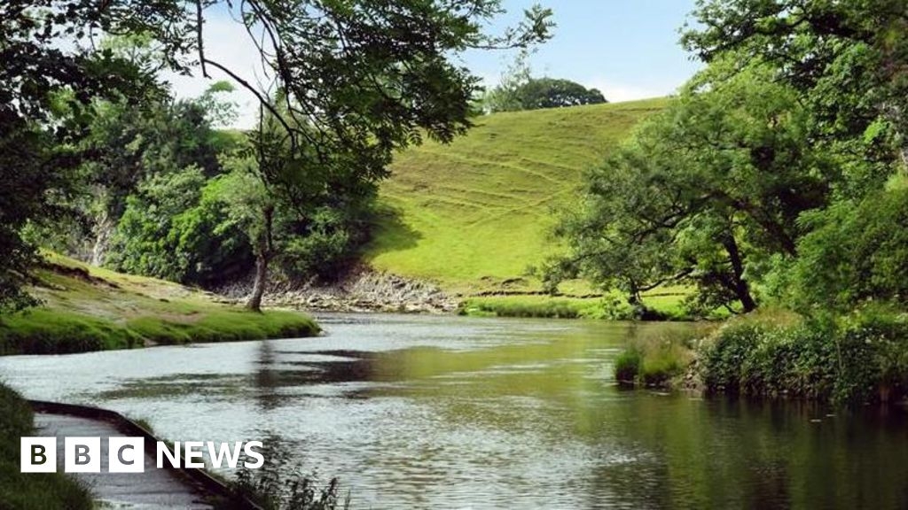 Burnsall: Man died in 12ft of water while swimming in river