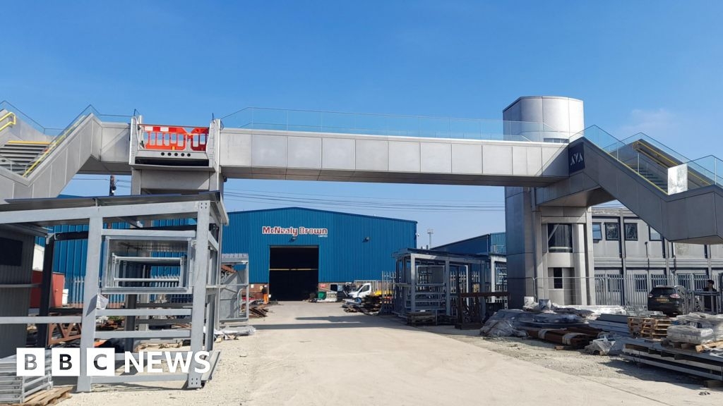 Installation of footbridge at Stowmarket railway station delayed