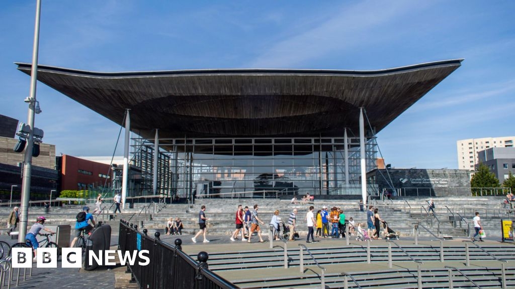 Huge opportunity for more family-friendly Senedd, campaigners say