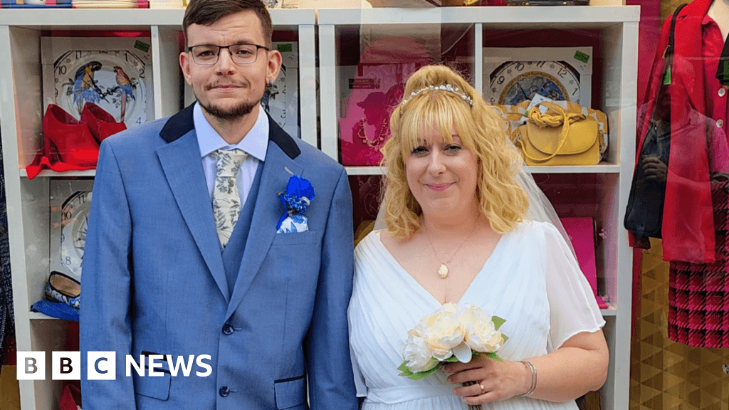 'We fell in love volunteering at our Tamworth Oxfam'