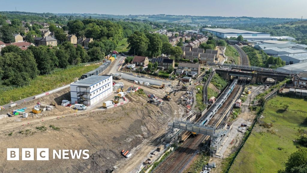 Deighton railway station to shut for two years for rebuild