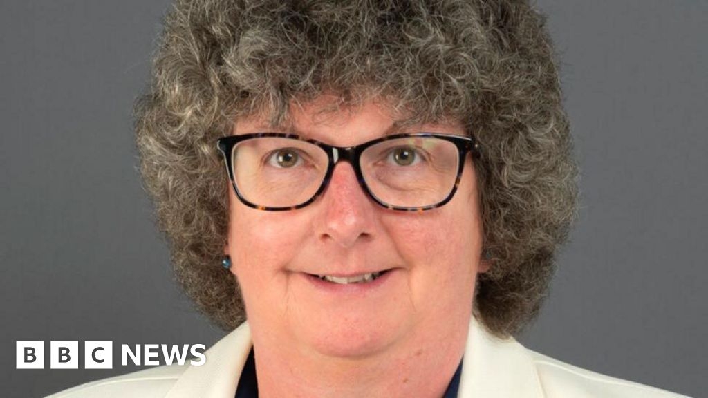 Aberdeenshire Council Tory leader stands down