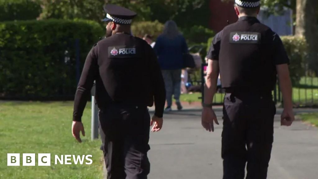 Extra Manchester police search powers after knife attacks
