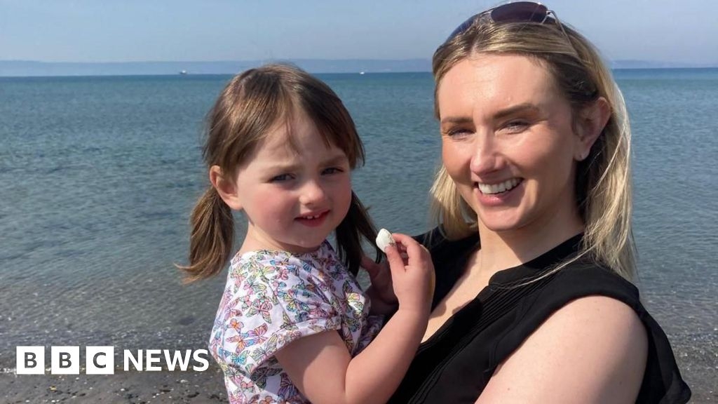 Maternal mental health: Calls for specialist unit in Northern Ireland