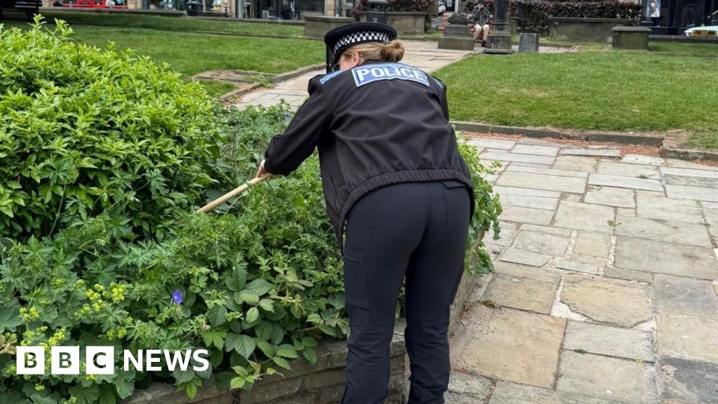 Police make 180 arrests and seize 30 weapons during knife crackdown
