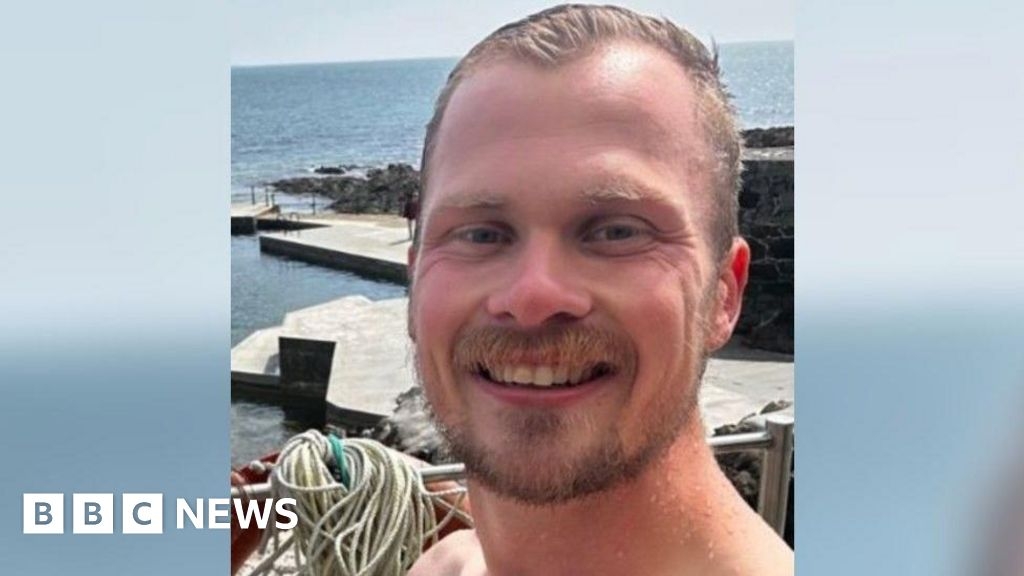 Man puts single-day 'twist' on 30 Bays in 30 Days challenge
