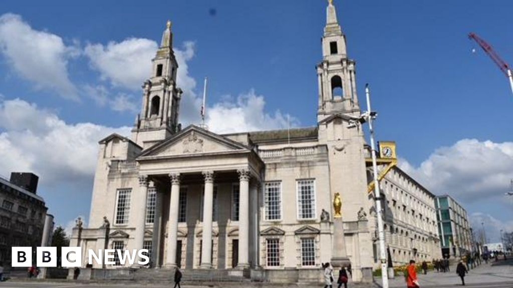 Leeds City Council approves more than £100m of budget savings