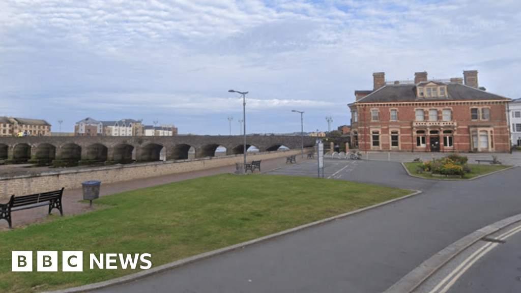 Permission sought for 20 new signs in Barnstaple