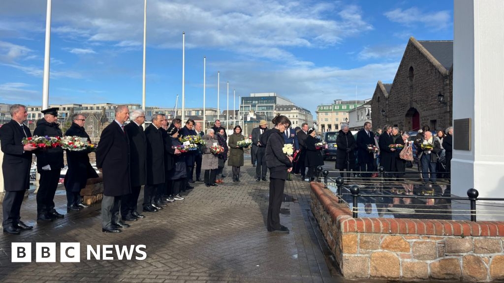 Islanders commemorate Holocaust Memorial Day in Jersey