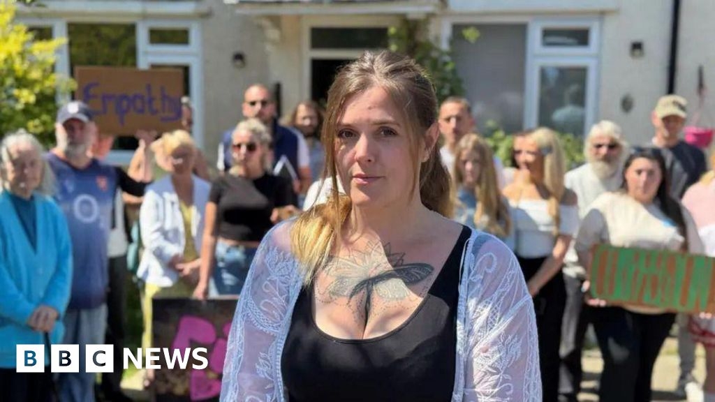 Bexhill woman wins fight for tenancy of home where mum was killed