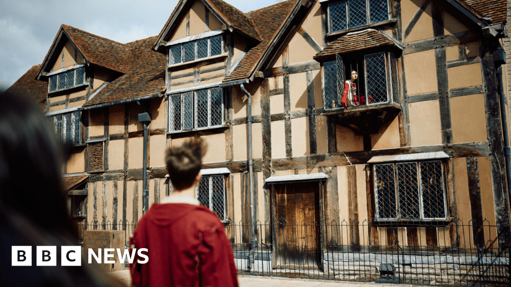 Free Stratford-upon-Avon festival aims to make Shakespeare fun