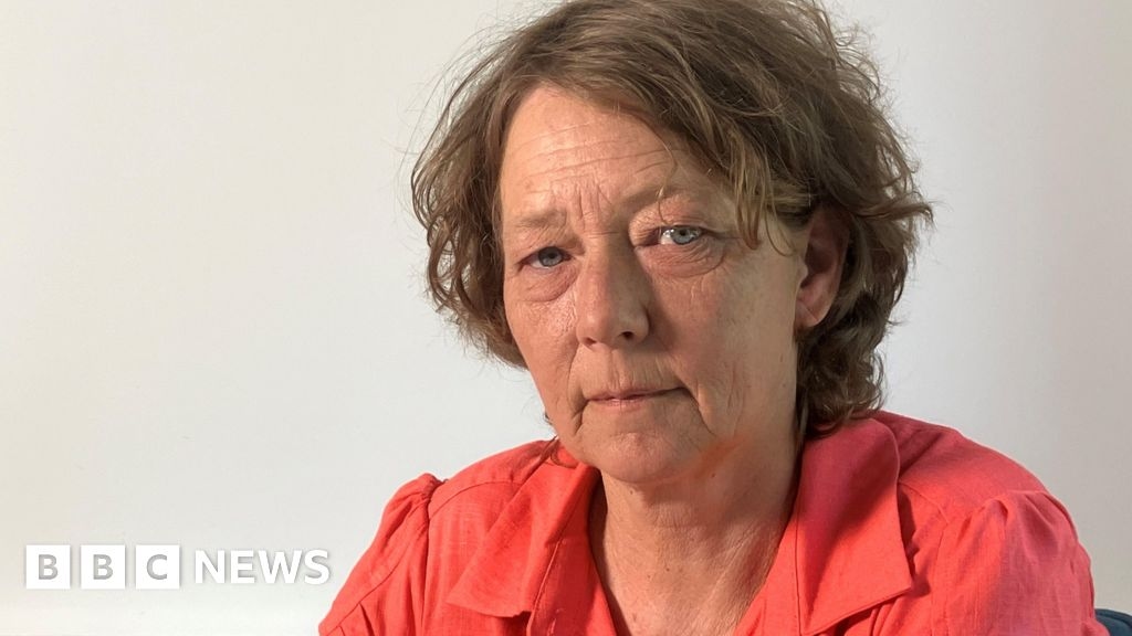 Carole Packman: 'Dad, tell me where you buried mum before you die'