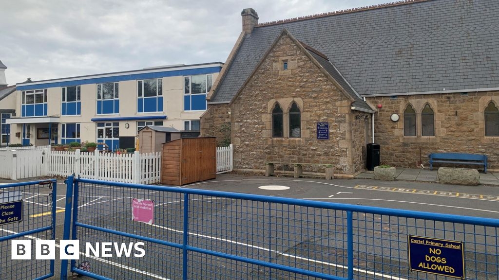 Guernsey States appeals for members of school governance boards