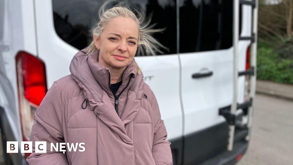 Kent couple's £3k fine for stowaway migrant scrapped