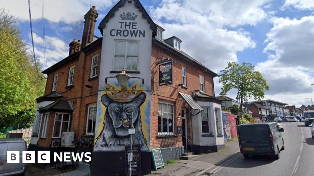 Billericay pub's late closure plan sparks resident's concerns