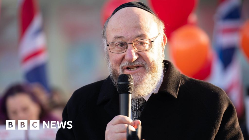 Chief Rabbi says 'vile Jew-hatred at Glastonbury' a 'national shame'