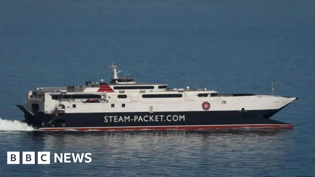 Weekend Isle of Man fast craft sailings to run two hours late