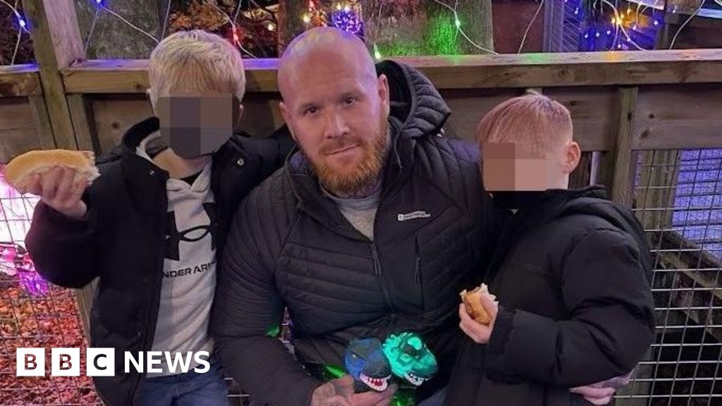 Tears as moment prison officer Lenny Scott shot dead shown to jury