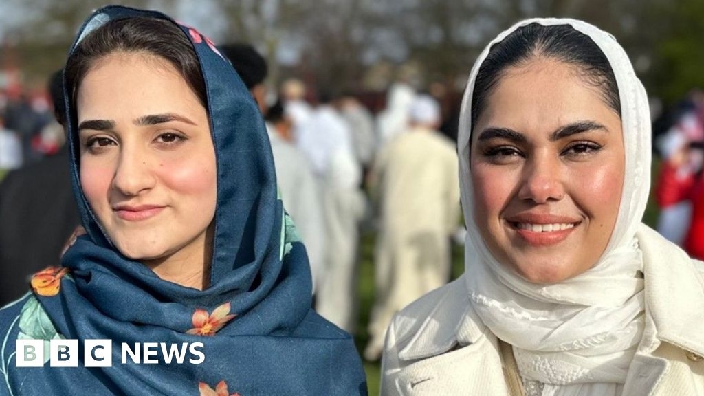 Thousands return to Birmingham park to celebrate Eid