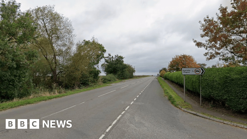 Appleby Magna: Driver arrested after three injured in crash