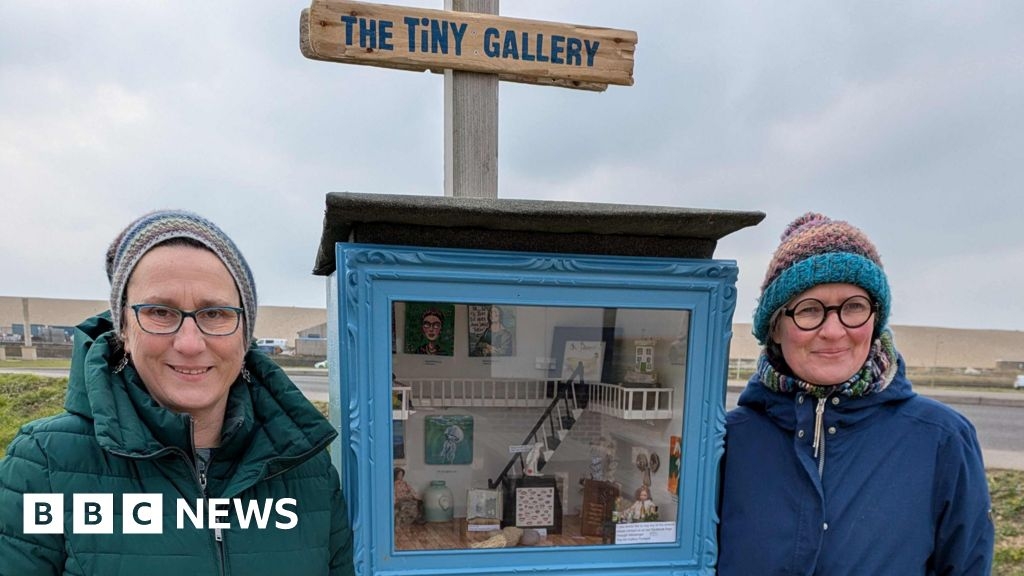 Tiny Portland community art gallery created in beehive box