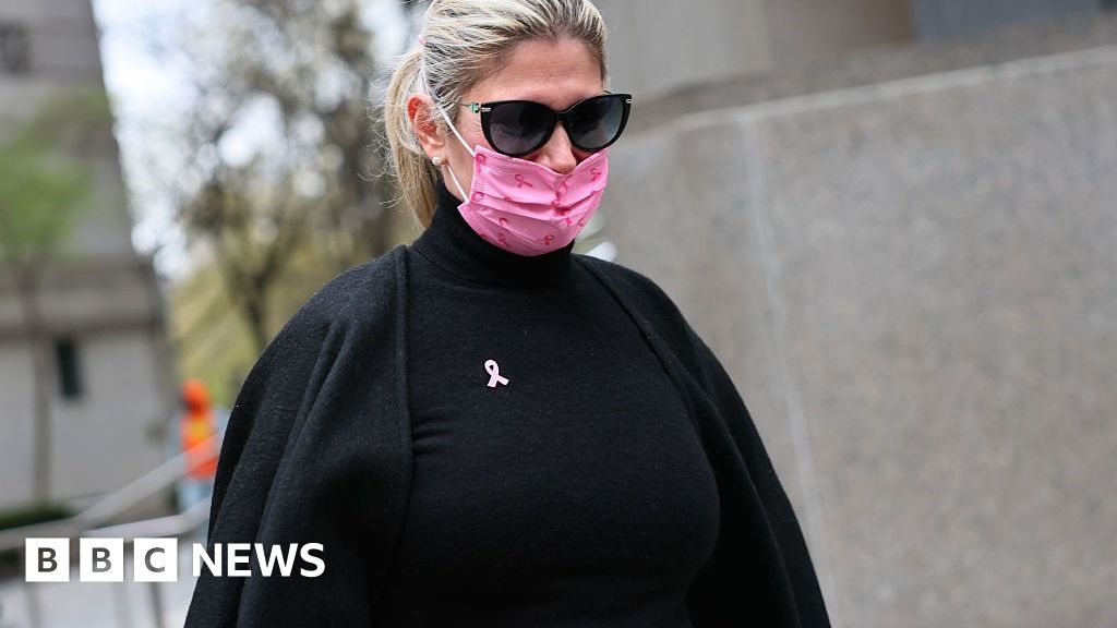 Ex-US senator's wife convicted in gold bars bribery scheme