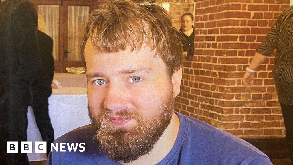 Suffolk man's death from fall in Great Yarmouth 'misadventure'