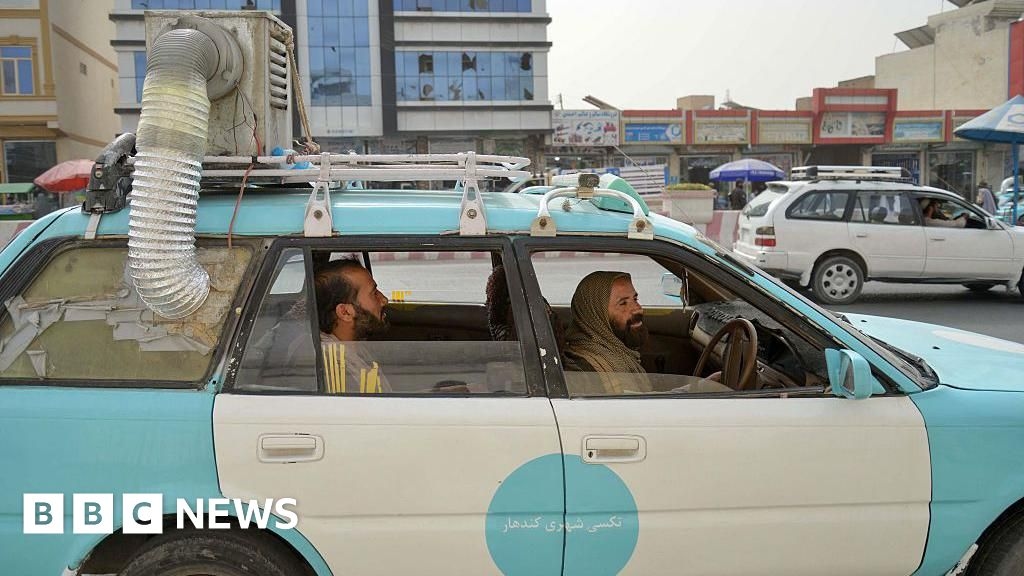 Afghanistan: Taxi drivers use handmade air coolers to beat the heat