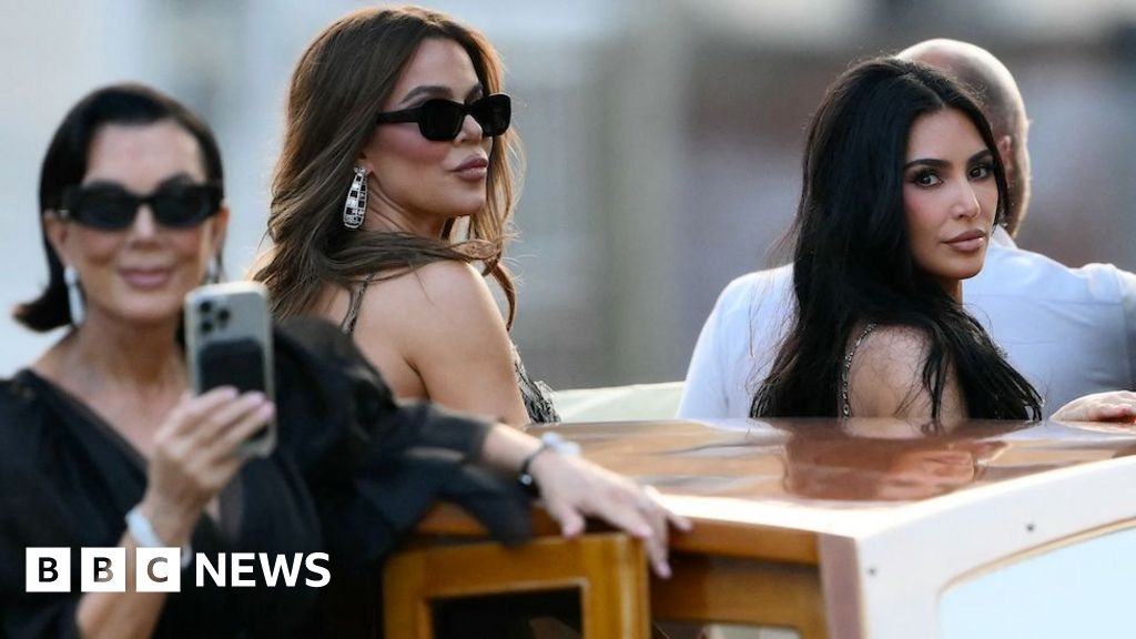 BBC News quiz of the week: Who threw a star-studded wedding party in Venice?