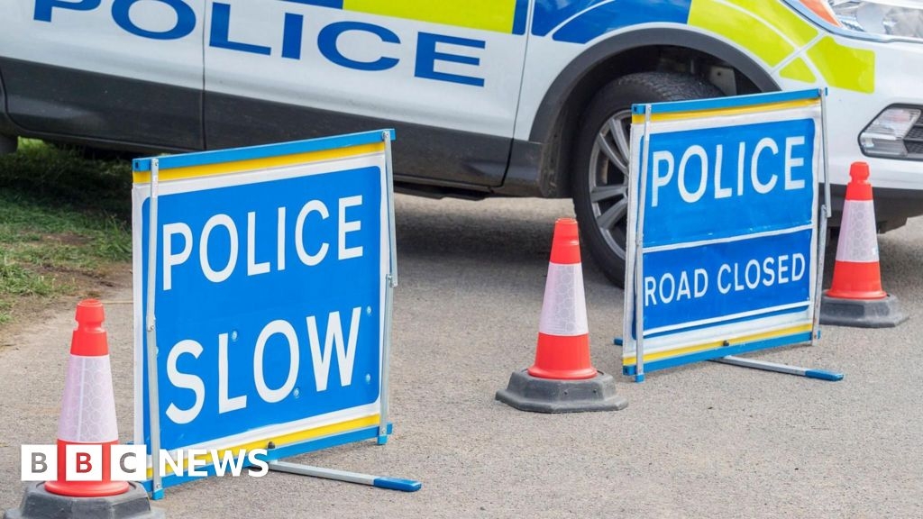 Three air ambulances attend serious crash on A36 in Wiltshire