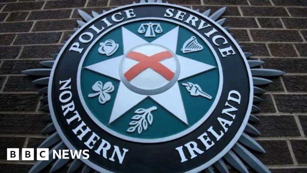 Lononderry: Police treat damage to car as sectarian hate crime