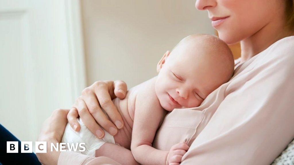 Birth partners in Northampton allowed overnight - "fully clothed'