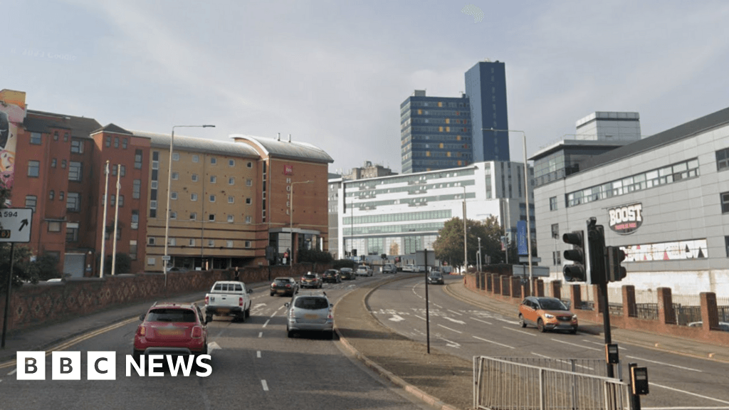 Leicester: Passenger suffers serious injuries in car crash