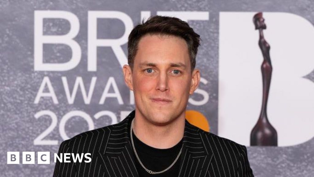 Radio host Chris Stark shares testicular cancer diagnosis