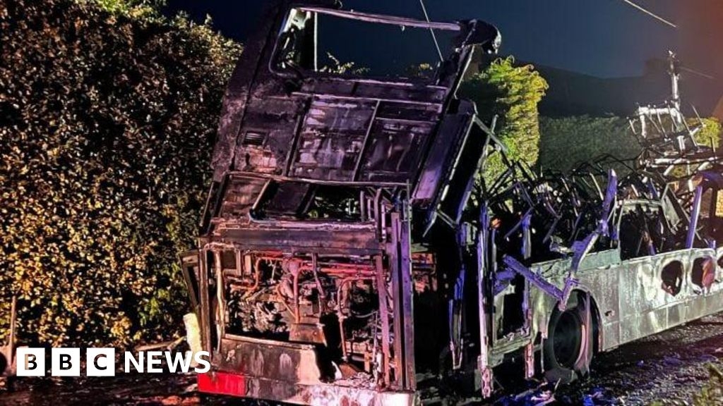 Isle of Wight Festival bus driver escapes fire