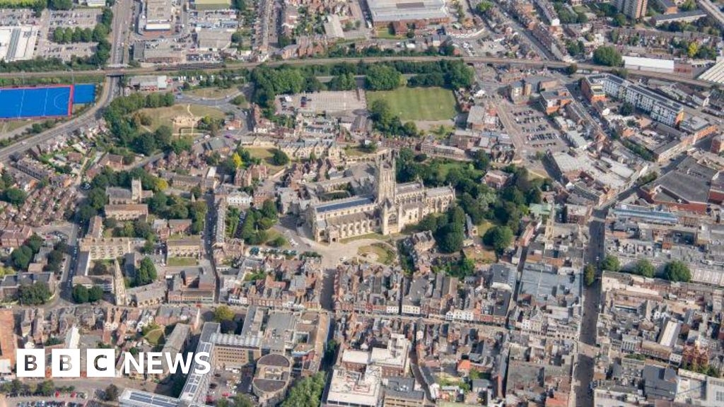Archaeologists seek volunteers to help sort Gloucester history
