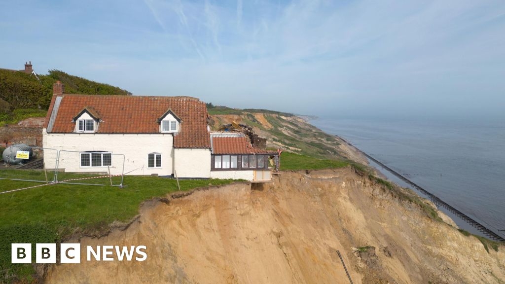 Norfolk coastal erosion victims offered mental health care