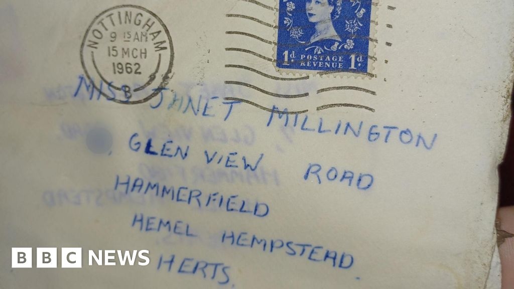 Bundle of 1962 letters to Hemel recovered from a canal