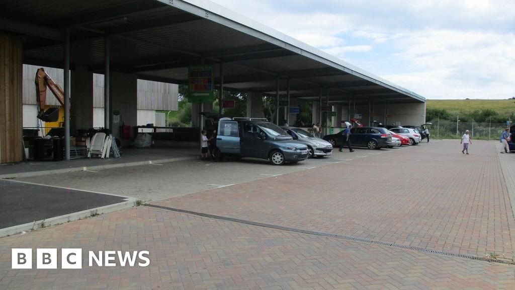 Thousands sign petition against Bridport tip booking system