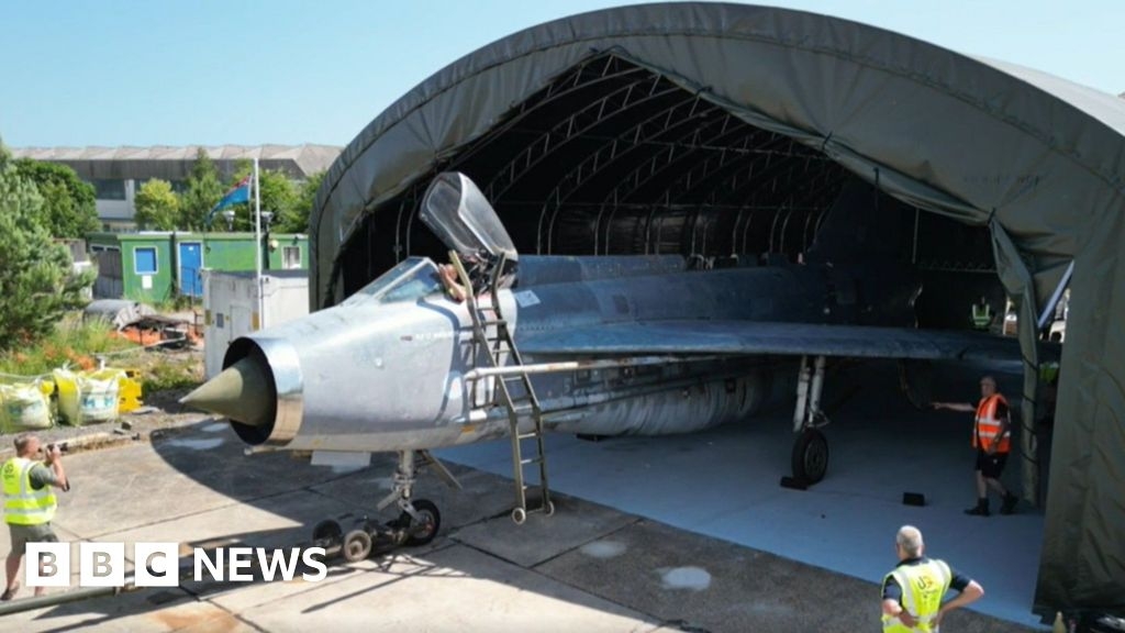 RAF Lightning fighter jet fired up after 18 years in Lincolnshire