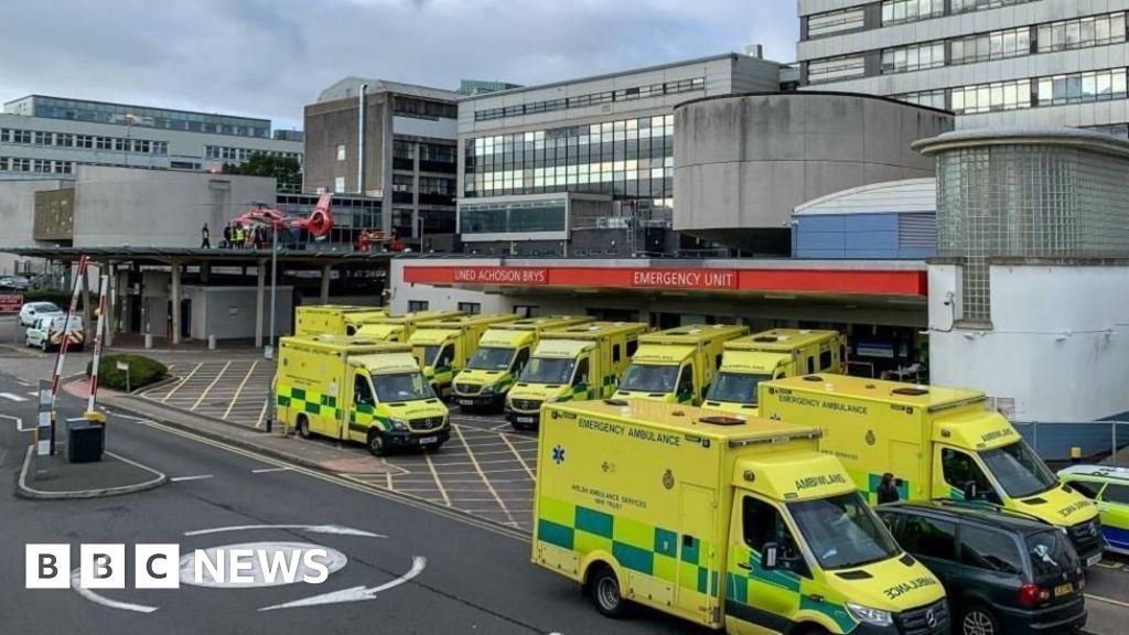 Ambulance delays harm hundreds in Wales every month, says boss