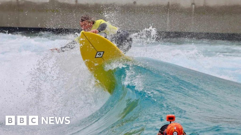 'Nothing stops me,' says Cornish surfer with one leg