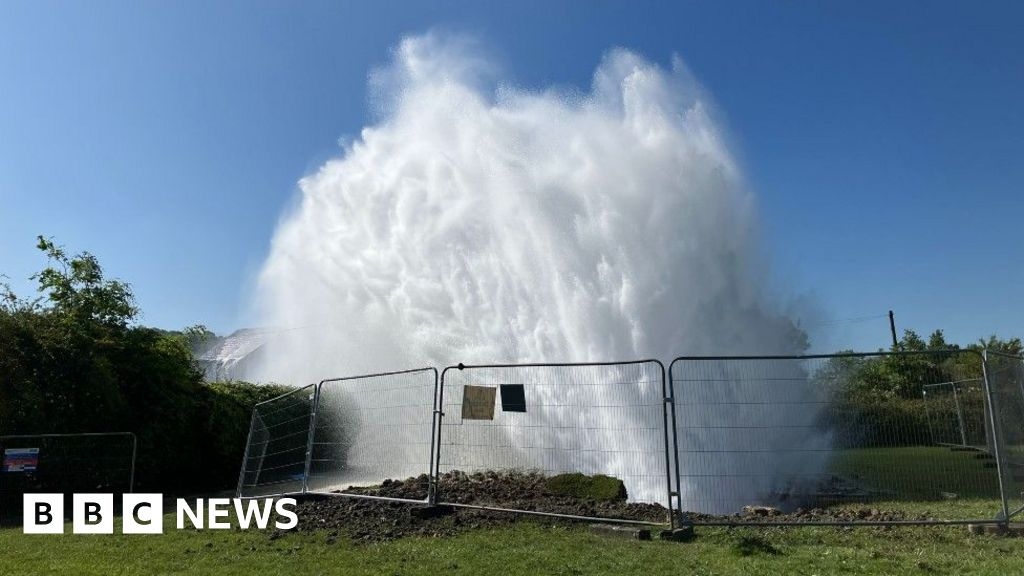 Matson burst pipe: 'Flabbergasted' residents left without water